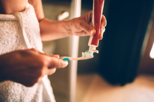 from https://www.webmd.com/oral-health/ss/slideshow-toothbrushing-mistakes